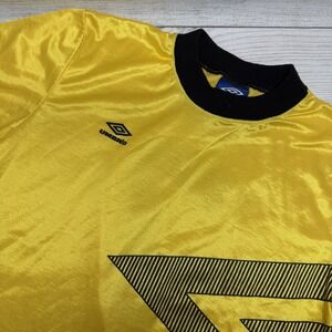 Vintage 80s UMBRO OFFICIAL soccer Futbol #7 Yellow Jersey shirt Small USA READ